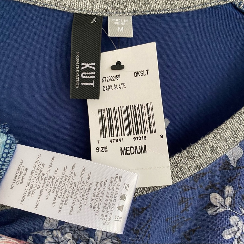 NEW Kut From The Kloth Slate Blue Floral Raglan Sleeve Top M - Picture 4 of 8